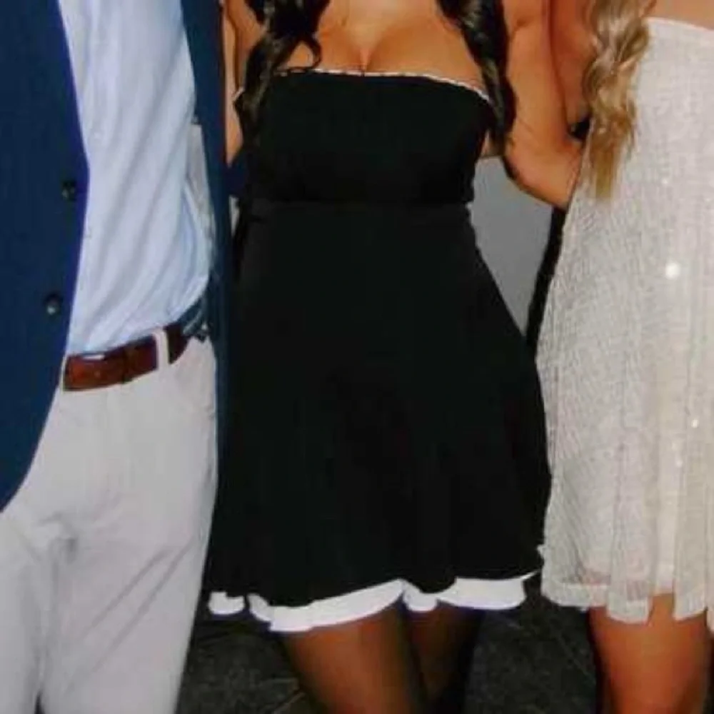 Musera Strapless Black & White Fit-and-Flare Dress | Size S - Picture 9 of 9